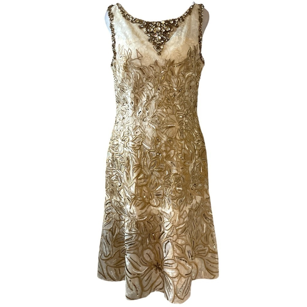 Carolina Herrera Rhinestone Beaded Floral Embellished Sheath Dress Size 6 Gold